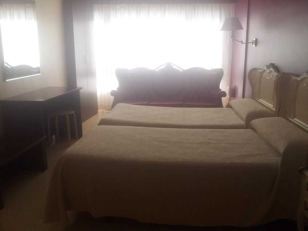 Hotel Artxanda Bilbao, Parking Gratuito En El Exterior Junto Al Hotel (Adults Only) Eksteriør bilde
